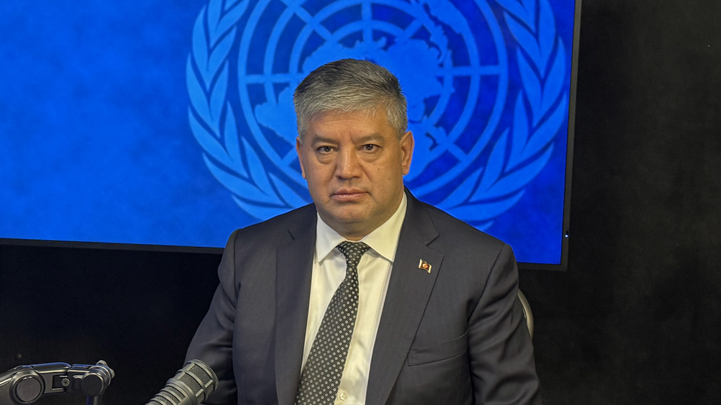 Министр труда, социального обеспечения и миграции Кыргызской Республики Равшанбек Сабиров.