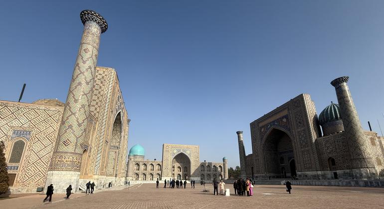 Площадь Регистан в Самарканде, Узбекистан.