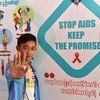 UNICEF realiza campañas en Myanmar para concienciar a la población sobre el VIH-SIDA.