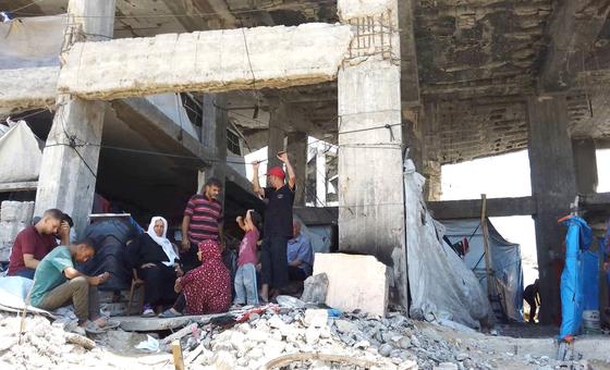 أصوات من غزة: حكايات أمهات يكافحن للبقاء على قيد الحياة في خضم الجوع واليأس