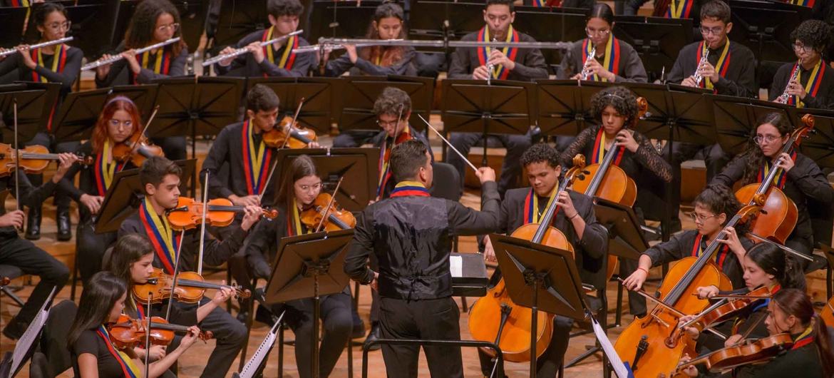 ‘दक्षिण-दक्षिण सहयोग’ पर आधारित इस परियोजना में वेनेज़्वेला और उससे परे अन्य देशों में भी बच्चों और युवाओं को नई आशाएँ व अवसर प्रदान करने की तैयारी है.