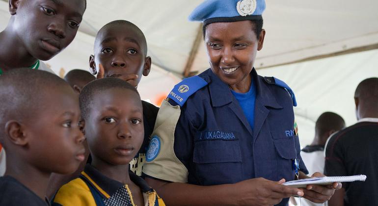 UNPOL küresel barış, güvenlik ve kalkınma sorunlarıyla mücadele etmeye hazır |

 Nguncel.com
