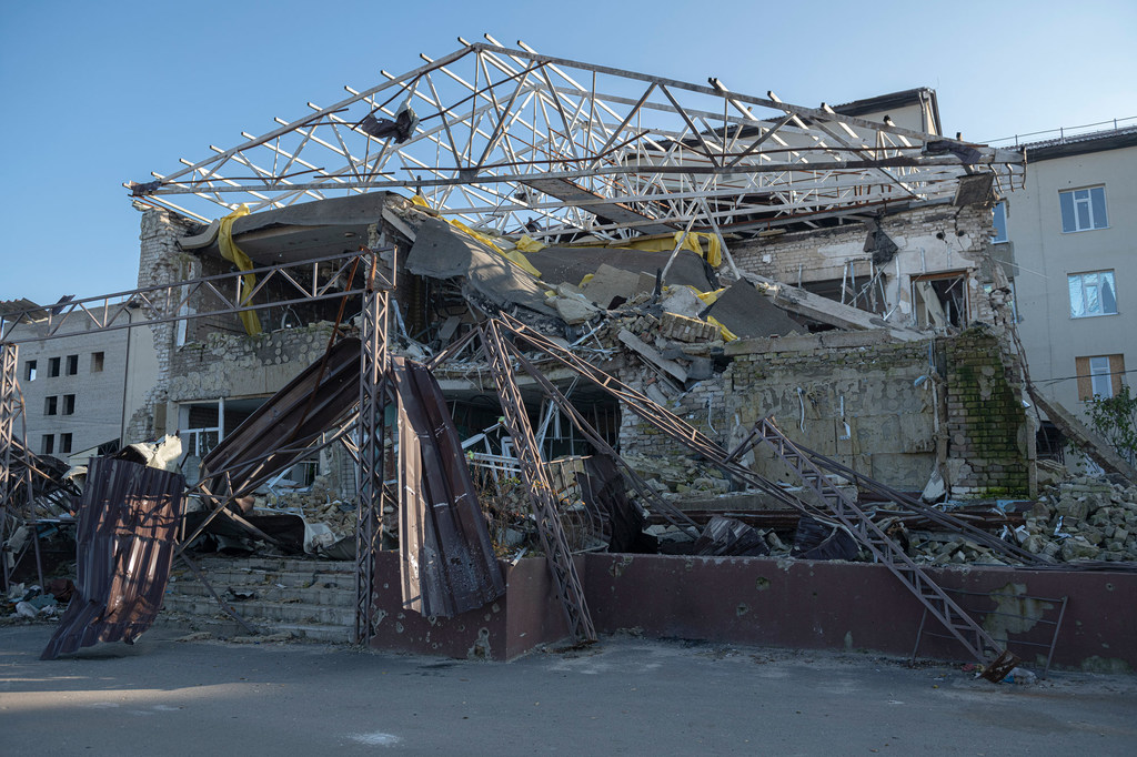 ​Le principal hôpital d'Izyum, dans la région de Kharkiv, en Ukraine, a été presque entièrement détruits.