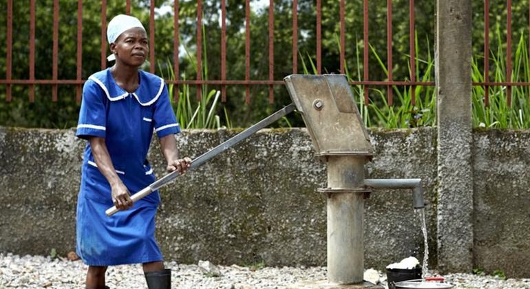 Es necesaria una acción acelerada para garantizar agua potable, saneamiento e higiene para todos.