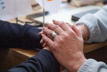 Более чем 100 команд развернуты по всей Украине для реагирования на растущее число случаев гендерного насилия.