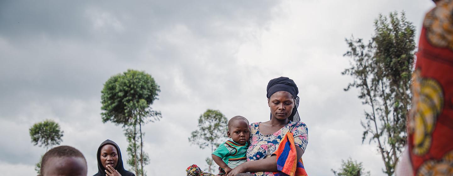 Une famille séparée alors qu'elle fuyait les violences dans l'est de la RDC est réunie à Goma. (archives)