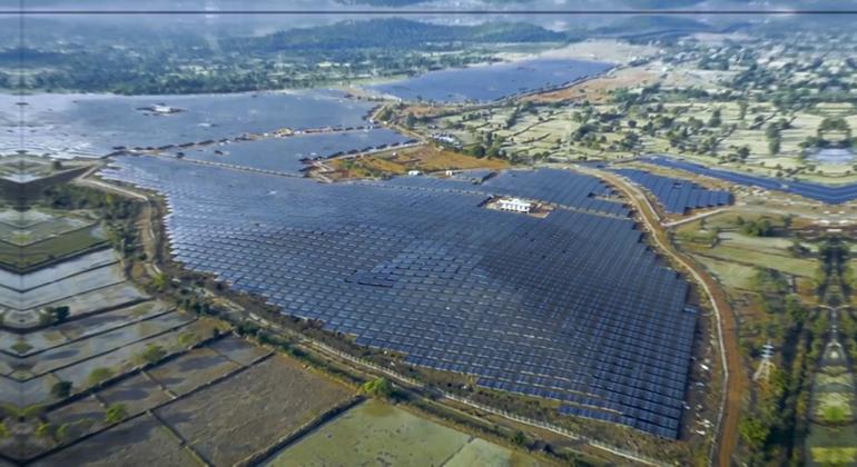 印度首座电池储能厂落户恰蒂斯加尔邦，助力绿色能源发展。