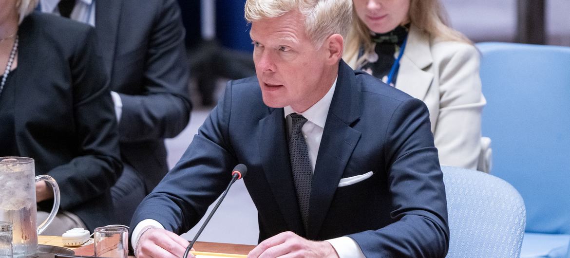 یمن کے لیے اقوام متحدہ کے نمائندہ خصوصی ہینز گرنڈبرگ سلامتی کونسل کو اپنی رپورٹ پیش کر رہے ہیں۔