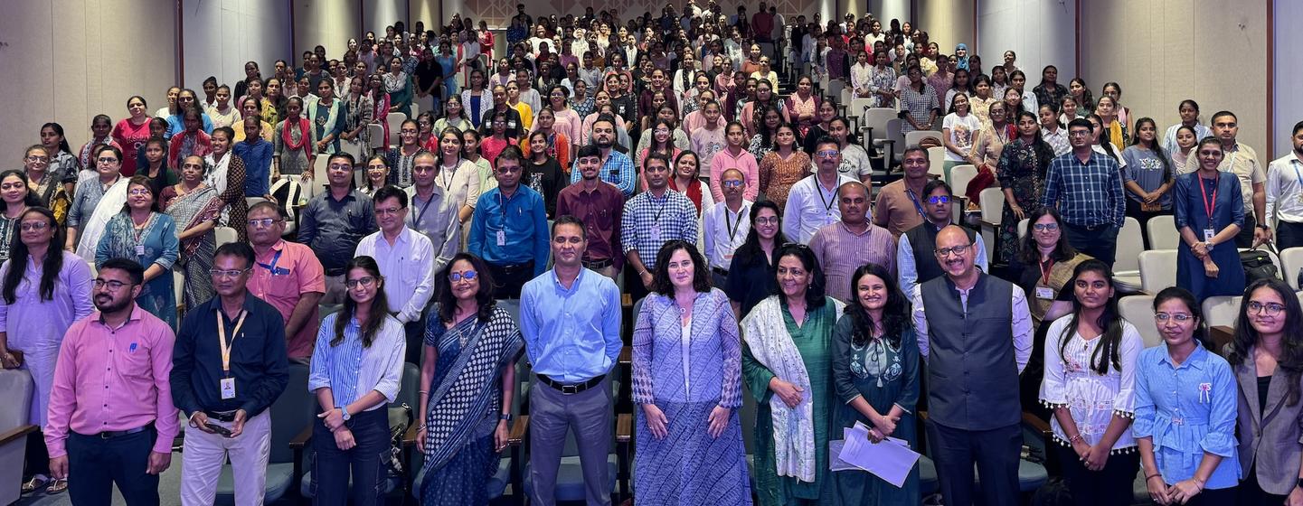 यूएन वीमेन एशिया-प्रशान्त की क्षेत्रीय निदेशक, क्रिस्टीन अरब, अपनी आधिकारिक यात्रा के दौरान आयोजित एक समारोह में.