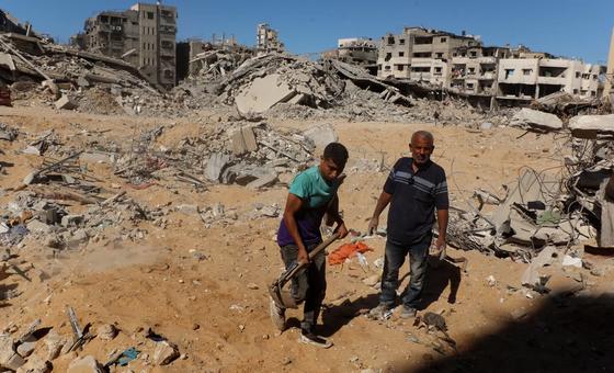 في غزة، عائلات تعيد بناء حياتها بين الأنقاض رغم "الدمار الذي لا يستوعبه عقل"