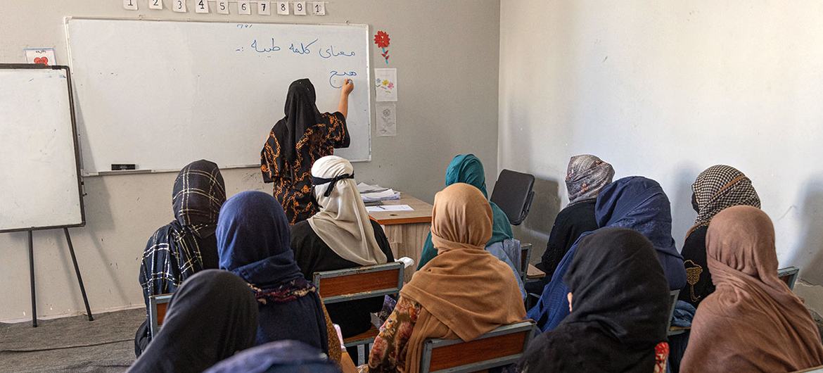 Women attending a training on entrepreneurship organized by a civil society organization in Afghanistan. (file)