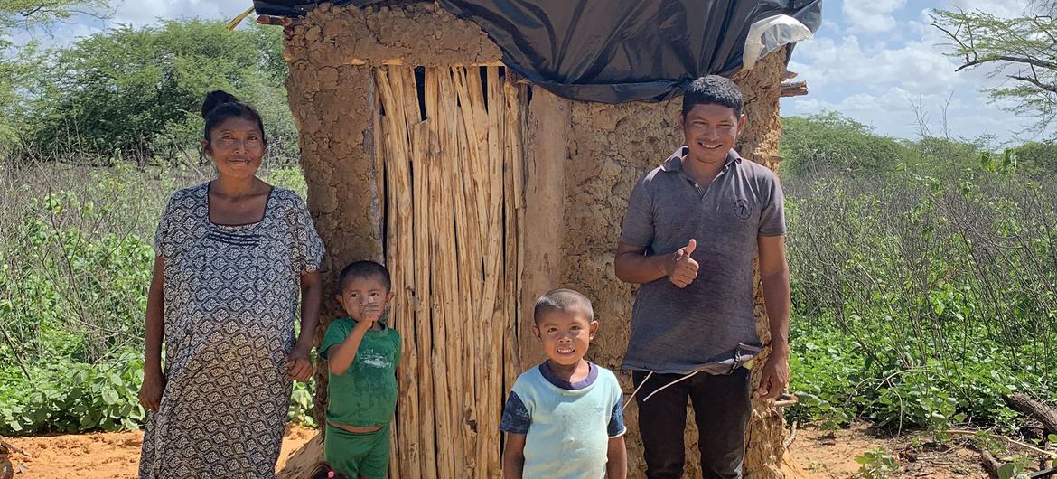 得益于联合国儿童基金会哥伦比亚办事处和巴克斯特国际基金会的支持，费尔明成为他所在社区第一个建造厕所的人。