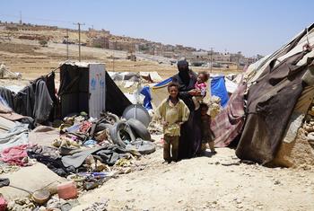 (من الأرشيف) تسببت الحرب في اليمن بالموت والدمار والفقر والنزوح الجماعي.