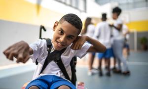 Un estudiante con discapacidad en Brasil.