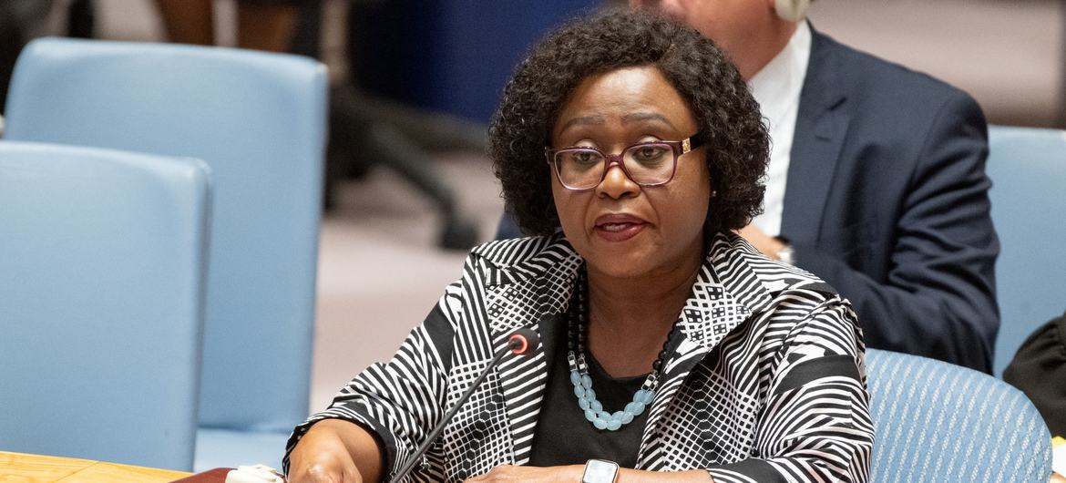 Martha Ama Akyaa Pobee, Sous-Secrétaire générale pour l'Afrique aux départements des affaires politiques et de consolidation de la paix et des opérations de paix, informe les membres du Conseil de sécurité de l'ONU.