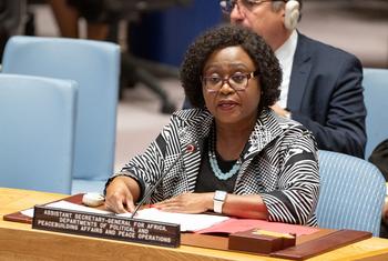 Martha Ama Akyaa Pobee, Assistant Secretary-General for Africa in the Departments of Political and Peacebuilding Affairs and Peace Operations, briefs members of the UN Security Council.