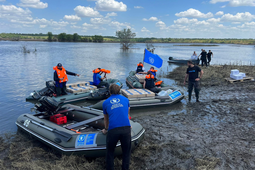 Les agences des Nations Unies et les partenaires humanitaires continuent de répondre aux besoins urgents des personnes touchées par l'explosion du barrage de Kakhovka dans l'est de l'Ukraine.