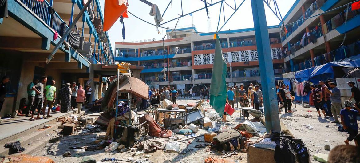 Escuela bombardeada por Israel en Gaza.