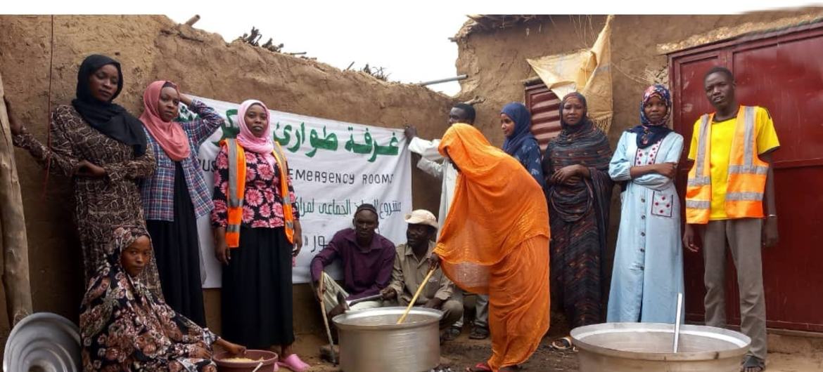 Community kitchens run by the youth-led emergency response room in Abu Shouk camp.