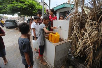 غزہ میں لوگوں کو پانی کی شدید قلت کا سامنا ہے۔