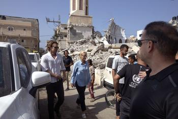 Сигрид Кааг, Старший координатор ООН по гуманитарным вопросам и восстановлению в Газе, посещает Дейр-эль-Балах (архив).