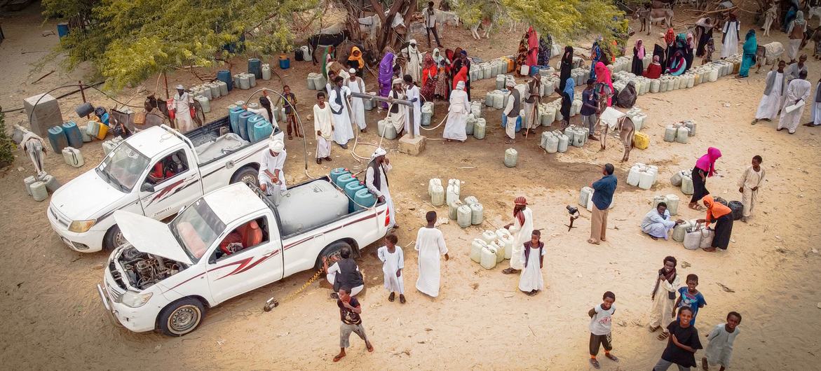 सूडान के  गोरोरा गांव में यूनीसेफ़ समर्थित जल सुविधा का हवाई दृश्य.