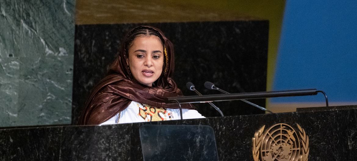 Ms. Mariam Wallet Med Aboubakrine, Indigenous peoples' representative of the Socio-Cultural Region of Africa, addresses the UN General Assembly at the launch of the International Decade of Indigenous Languages.