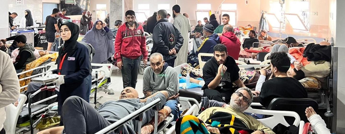 Le personnel de l'OMS a participé à une mission conjointe des Nations Unies à l'hôpital Al-Shifa, dans le nord de Gaza, le 16 décembre, afin de livrer des fournitures médicales et d'évaluer la situation dans l'établissement. 