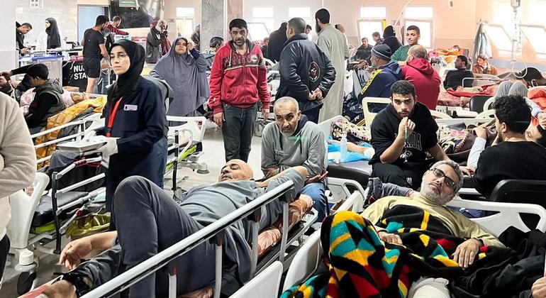 Um equipe da OMS participou em uma missão conjunta da ONU ao Hospital Al-Shifa, no norte de Gaza, no dia 16 de dezembro, para entregar suprimentos de saúde e avaliar a situação nas instalações