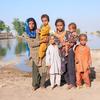 گزشتہ سال پاکستان میں آئے غیر معمولی سیلاب سے لاکھوں بچے نقل مکانی پر مجبور ہوئے۔