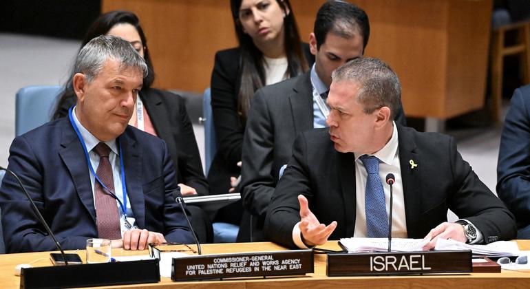 Ambassador Gilad Erdan of Israel addresses the Security Council meeting on the situation in the Middle East, including the Palestinian question. At left is UNRWA Commissioner-General Philippe Lazzarini.