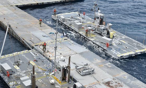 A floating dock for the delivery of humanitarian supplies was built off the coast of Gaza.