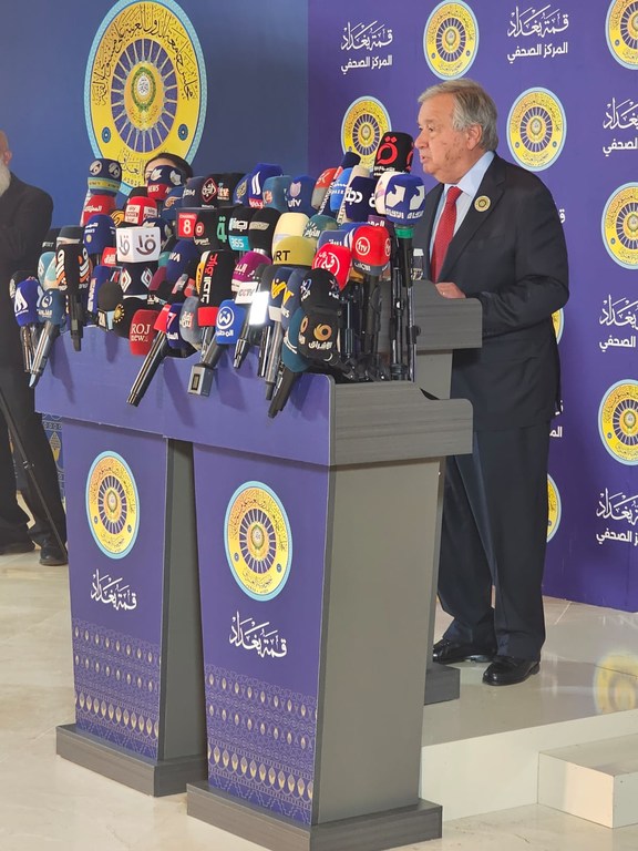 الأمين العام للأمم المتحدة أنطونيو غوتيريش في قمة الجامعة العربية 2025 في بغداد