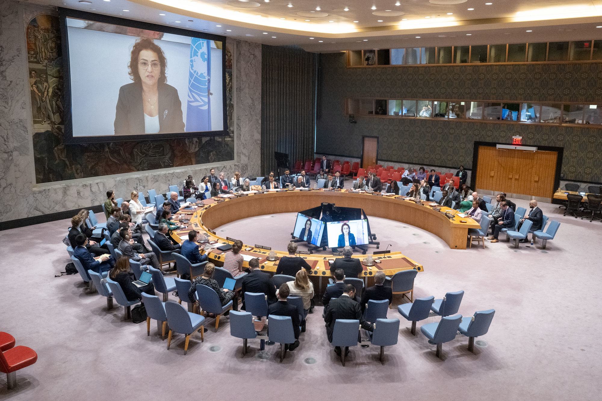 Najat Rochdi (à l'écran), Envoyée spéciale adjointe du Secrétaire général pour la Syrie, informe le Conseil de sécurité sur la situation en Syrie.