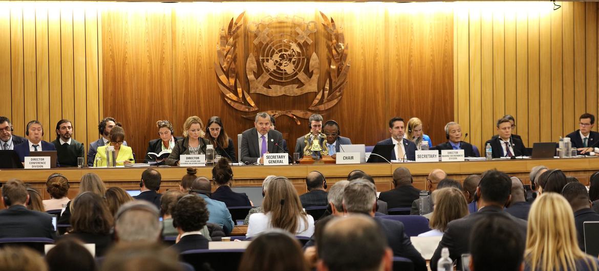 A view of the IMO Marine Environment Protection Committee (MEPC) second extraordinary session. A view of the IMO Marine Environment Protection Committee (MEPC) second extraordinary session.