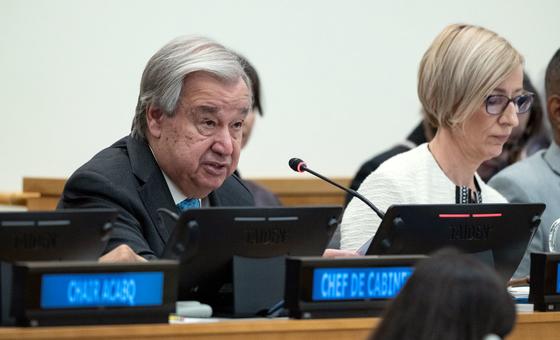 联合国秘书长安东尼奥·古特雷斯向大会第五委员会介绍2026年度拟议方案预算。