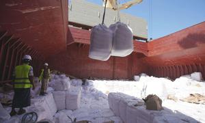 The MV Brave Commander berthed in Hodeidah port in Yemen carrying Ukrainian wheat flour milled in Turkiye. (Oct 2022)