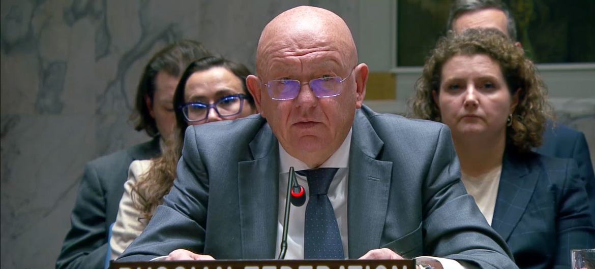 El embajador Vassily Nebenzia, de la Federación de Rusia, interviene en la reunión del Consejo de Seguridad de las Naciones Unidas sobre una resolución que autoriza la creación de una Junta de Paz y una Fuerza Internacional de Estabilización en Gaza.