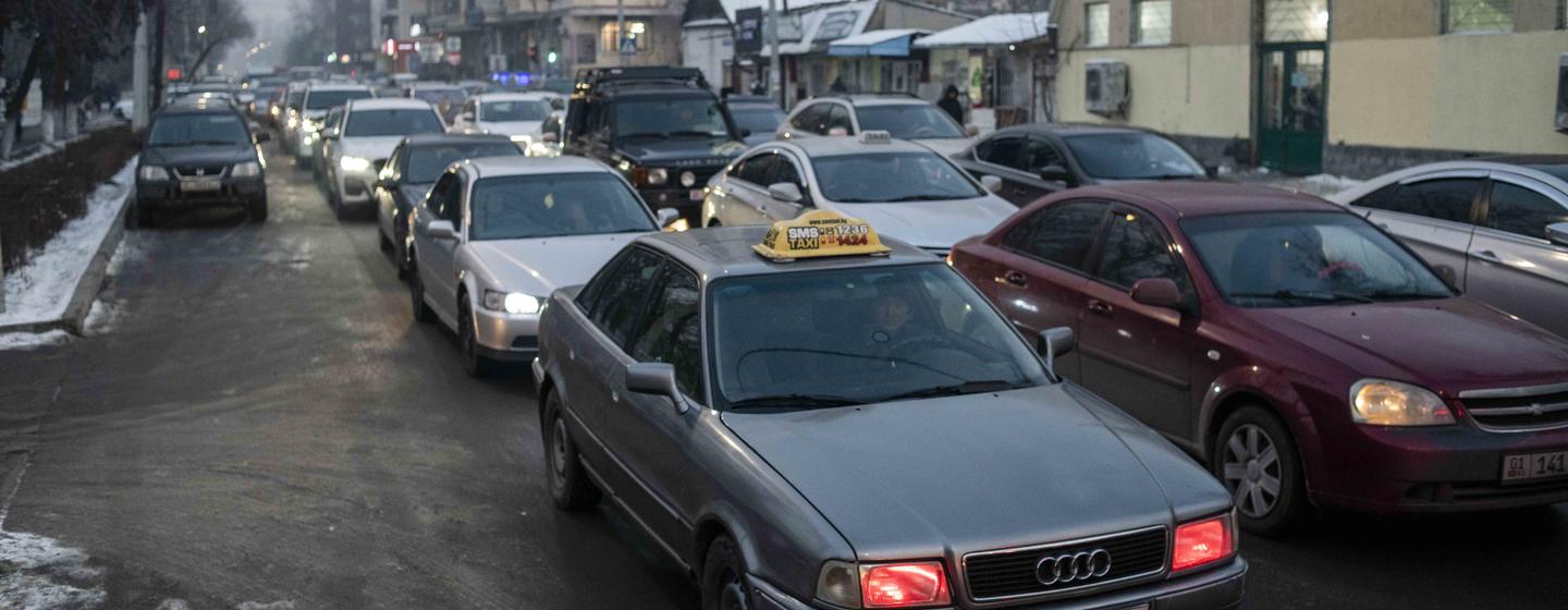 Автотранспорт – один из главных источников загрязнения.