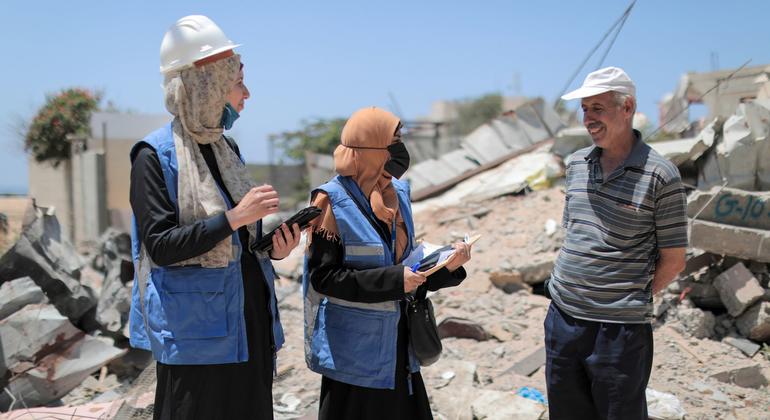 UNRWA इंजीनियरों ने 2021 में सैन्य संघर्ष के बाद कब्ज़े वाले फ़लस्तीनी क्षेत्र में आश्रयों को हुई क्षति का आकलन किया.