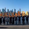 Le 26 novembre 2023, des militants new-yorkais se sont joints aux citoyens du monde entier pour la Journée mondiale d’action contre les armes nucléaires.
