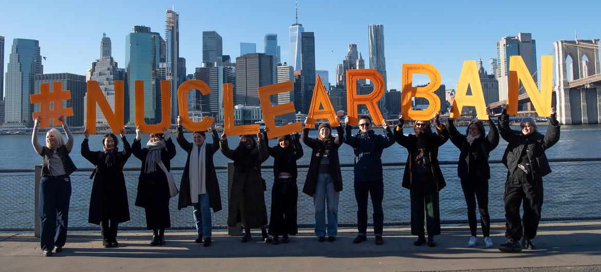 Le 26 novembre 2023, des militants new-yorkais se sont joints aux citoyens du monde entier pour la Journée mondiale d’action contre les armes nucléaires.