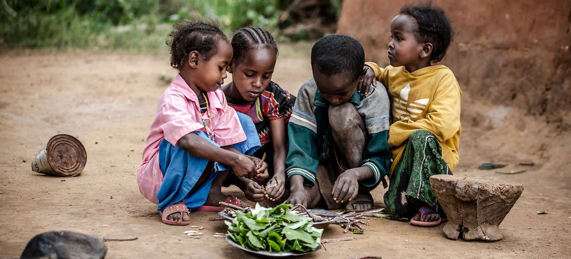 营养不良正威胁着非洲许多地区儿童的生命。