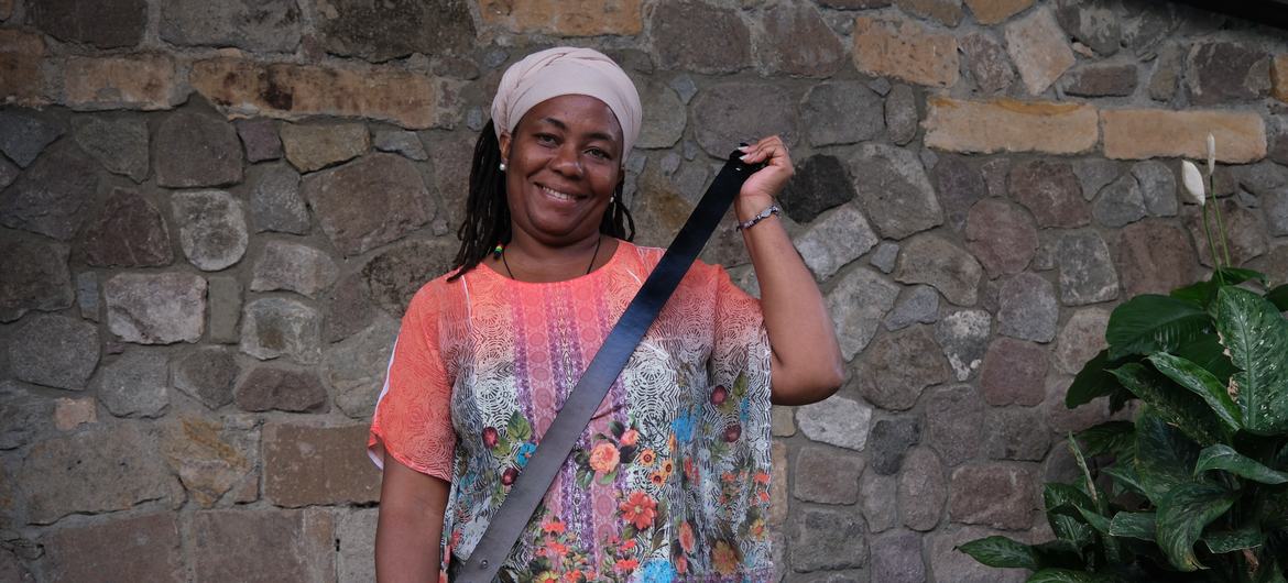 Vanessa Winston es miembro de la Asociación de Productores de Artes y Oficios de Dominica 