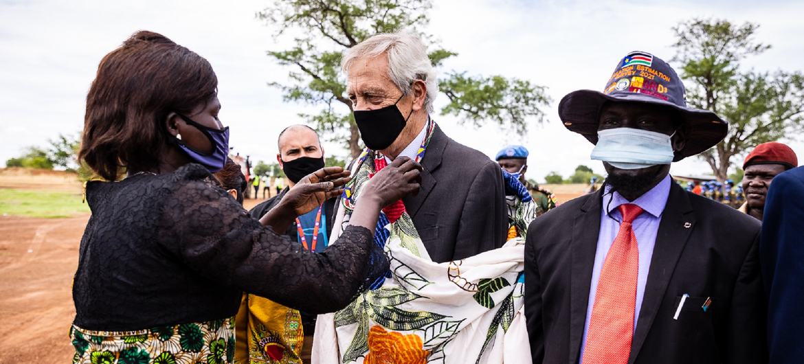 UN Secretary General Special Representative to South Sudan Nicholas Haysom visits Rumbek and Aweil.