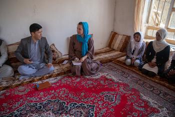 انتقلت فيرونيكا هاوسر، من الولايات المتحدة إلى العمل مع بعثة منظمة اليونيسف في أفغانستان، بعد شهرين فقط من سيطرة طالبان على العاصمة كابول في آب/أغسطس الماضي. 
