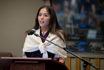 Xiye Bastida, activista por el clima y miembro de la comunidad indígena otomí, habla en la Observación Juvenil del Día Internacional de la Paz.
