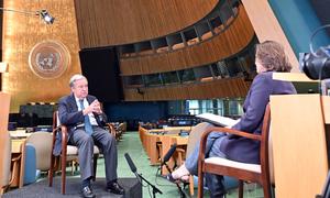 Melissa Fleming, subsecretaria general de las Naciones Unidas para la Comunicación Global, entrevista al secretario general António Guterres.
