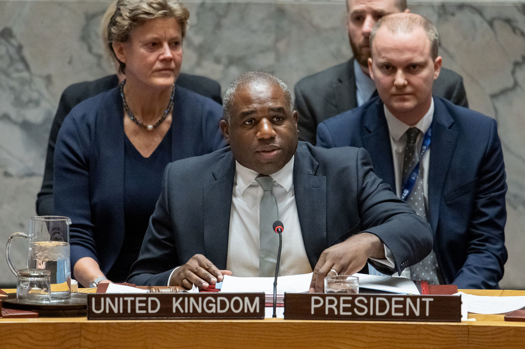 David Lammy, Secretario de Estado de Asuntos Exteriores del Reino Unido y Presidente del Consejo de Seguridad durante el mes de noviembre, preside la reunión del Consejo de Seguridad sobre la situación en Sudán y Sudán del Sur.