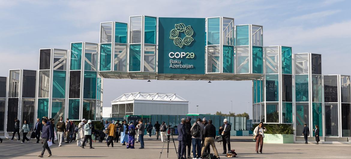 Les activités de la COP29 se déroulent au stade de Bakou, un complexe événementiel situé au cœur de la capitale azerbaïdjanaise.